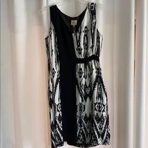 Postella 100% Silk black & white Dress